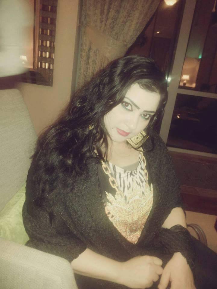 الفنانة السودانية مونيكا تثير ضجة علي فيسبوك