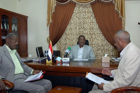 إبراهيم محمود: الحوار الوطني جاد وشفاف يقود أهل السودان للاتفاق علي القضايا الإستراتيجية للدولة 1 ابراهيم محمود السودان