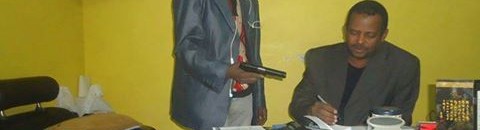 تاجر أسلحة: المرأة السودانية تتسلح بالأسحلة والذخيرة داخل الشنطة 11 سراج سلاح1