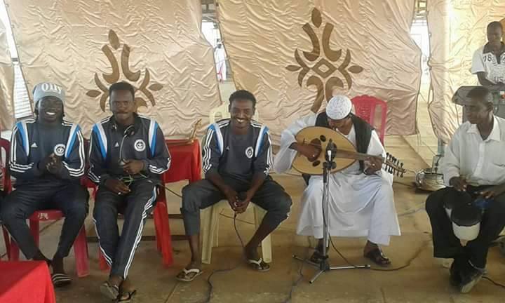 مهند الطاهر "كفر" و"وتر".. الغزال يعزف ولاعبو هلال الأبيض يغنون