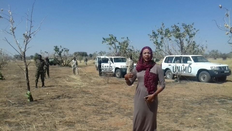 اختطاف سيارتان تقلان مجموعة من المطربين السودانيين علي رأسهم محمود تاور عمر إحساس والمطربة شموس بمدينة الضعين 