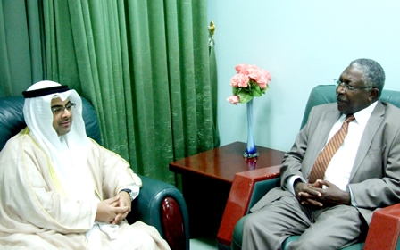 وزير رئاسة مجلس الوزراء يؤكد على أهمية مشاركة السودان في معرض أكسبو 2020م 1 احمد سعد عمر