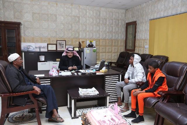 سمعتم بقصة طفل الساعة السوداني "احمد" في اميركا.. تعرف على قصة الطفل "احمد" الذي ضحى بحياته لانقاذ طفل سعودي 3 احمد3