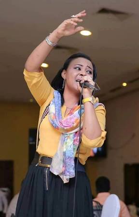 عبد الهادي يحرم مكارم بشير من (زاهي اللون) 1 مكارم بشير