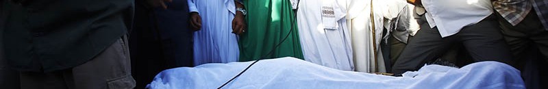 الترابي.. قصص وروايات من سرداق العزاء ..!! 10 تشييع جثمان الترابي 2