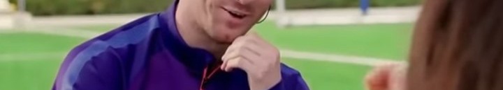 بالفيديو : ميسي يتبرع بجزمته لفقراء مصر..ومذيعة”MBC مصر” تعبر عن فرحتها بها 10 320162720619525