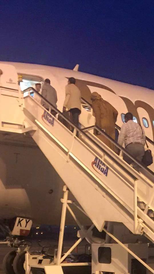 بالصور.. وسط دعوات حيرانه..شيخ الأمين يتحدي مروجي الشائعات ويغادر للإمارات بالفيرست كلاس..ومناصريه يخرجون ألسنتهم للجميع 6 شيخ الأمين يتحدي مروجي الشائعات ويغادر للإمارات مرة أخرى