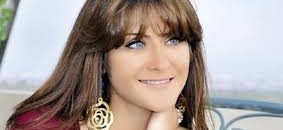 بالفيديو: لفظ خارج من ممثلة مصرية يُحرج مذيعات برنامج على الهواء 10 download 1 1