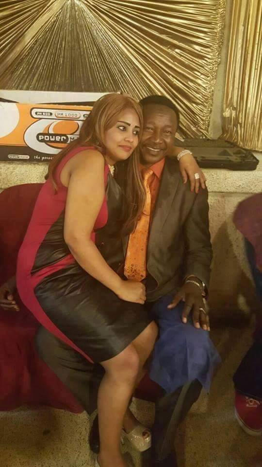 عمر احساس ينفي علاقته بصورة الحسناء ويقول: (صورة لا تمت لي بصلة) 2 عمر احساس