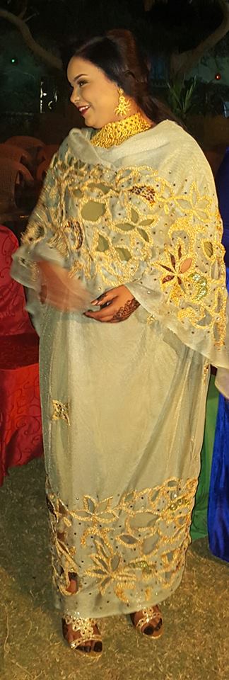 أهل الفن والإعلام يزفون المذيعة هديل صلاح عروساً للموسم