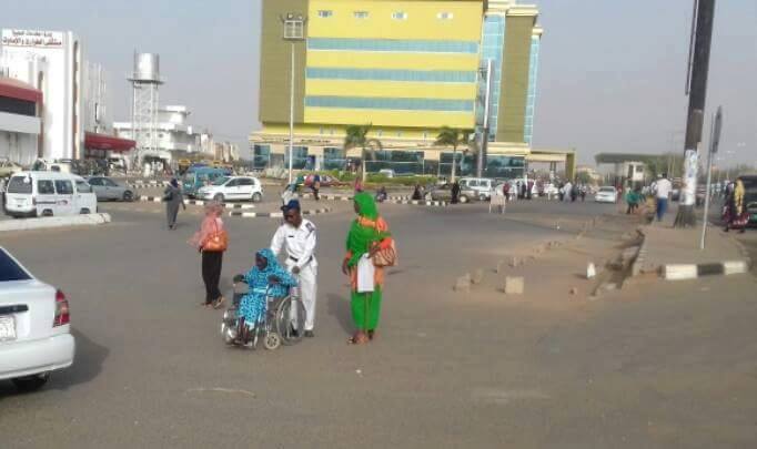 ازدحام مروري وتغيير للمسارات بالخرطوم 1 mroor3