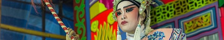 تعرف على اللغة التي لا يتحدث بها سوى 3 فقط في العالم 10 استخدامات المكياج للقبائل حول العالم1