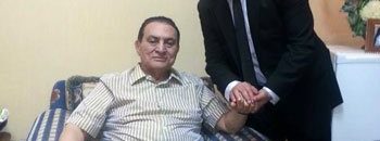 كيف احتفل حسني مبارك بعيده التسعين؟ اكتشف ذلك 10 حسني مبارك