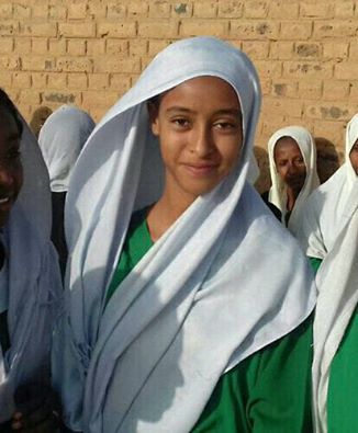 بالصورة.. صفحات مواقع التواصل تنشر خبر كاذب حول وفاة هذه الطفلة البريئة بإحدى ألعاب منتزه الرياض..ومصادر تكشف الحقائق كاملة 1 12112508 10206011982194662 5044293182374734279 n