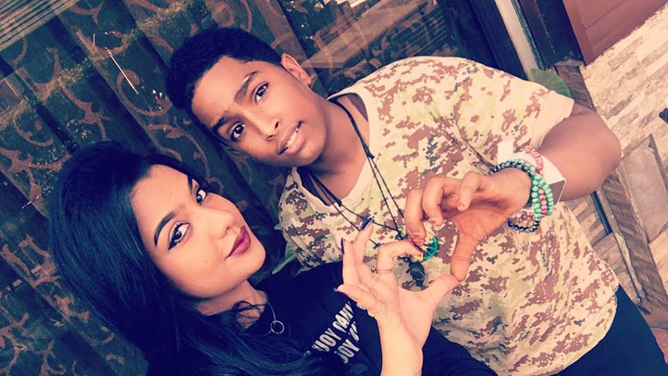 المراهق السوداني الصغير ينجح في تحقيق ما فشل فيه الكثيرون ويصطاد الحسناء "لوشي"