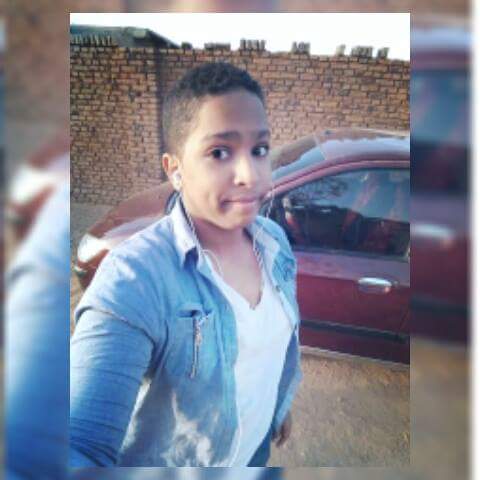 بالفيديو.. مراهق سوداني يثير ضجة على فيسبوك بترديده لأغاني المطربين الشباب على طريقة "السلفي" 1 13012877 1702875329992936 1413233603039597565 n