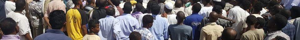 المئات يشيعون جثمان المواطنة أديبة فاروق 10 13055555 1040739349316195 814183277174292499 n