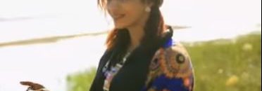 بالصور والفيديو.. فتاة "شهادة عربية" تثير التساؤلات داخل صفحات مواقع التواصل الاجتماعي السودانية بسبب رقصاتها 14 Capture00000000