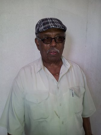 أكاديمي سوداني يعمل في اليمن منذ 40 عاماً ويقرر البقاء فيها حتى الموت والسبب... 1 عبد الشافي صديق محمد