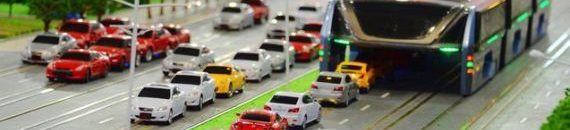 شاهد بالفيديو والصورة: الكشف عن "حافلة طائرة" للقضاء على الزحام المروري 11 حافلة طائرة سيارة سيارات موقف