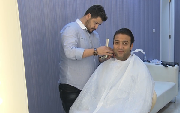 بالفيديو وصور: لحظة حلاقة ميدو لـ شعره على الهواء بعد فوز ليستر بالدوري الإنجليزي 1 13095891 1626561034333730 3224840947214253354 n