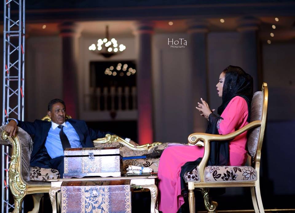 المذيعة السودانية عفراء فتح الرحمن تحاور السيسي وسبدرات من داخل البيت الأبيض