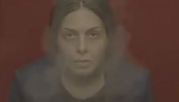 شاهد بالفيديو والصور : صابرين تصدم جمهورها بخلع الحجاب.. وتدخن السجائر 3 1463588089.409956.inarticleLarge