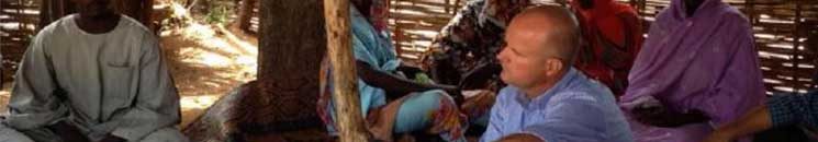 صلاح الدين مصطفى : السودان يطرد مدير مكتب «الشؤون الإنسانية» الدولي 10 23qpt955.5