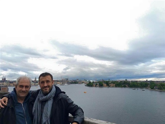 صور كاظم الساهر وشقيقه تجذب آلاف المعجبين فور نشرها 3 كاظم الساهر