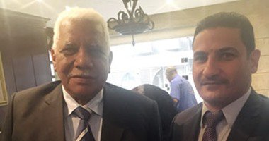 وزير الإعلام السودانى يدعو إعلام القاهرة والخرطوم للحفاظ على قدسية العلاقات.. المصالح متعطلة لأن الناس غرقوا فى شبر حلايب وشلاتين 1 احمد بلال