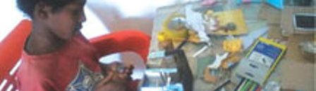 الطفل صلاح بابكر يصمم مجسمات ورقية في غاية الإبهار طفل لعب العاب