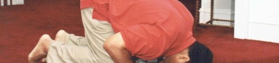 شاهد بالصور.. وزّع الكتب الإسلامية وخشي ألا يدخل الجنة.. اقرأ ما قاله الصديق المقرّب لمحمد علي حول أسطورة الملاكمة 12 محمد علي كلاي9