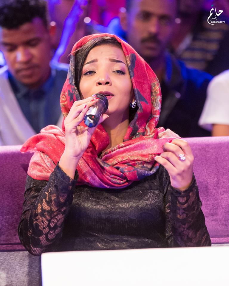 بالفيديو.. أغاني وأغاني 2016 الحلقة السادسة.. الفنانة أمنة حيدر تغني للكابلي "نالت على يدها" 1 13319912 529515377244196 874627514268635953 n