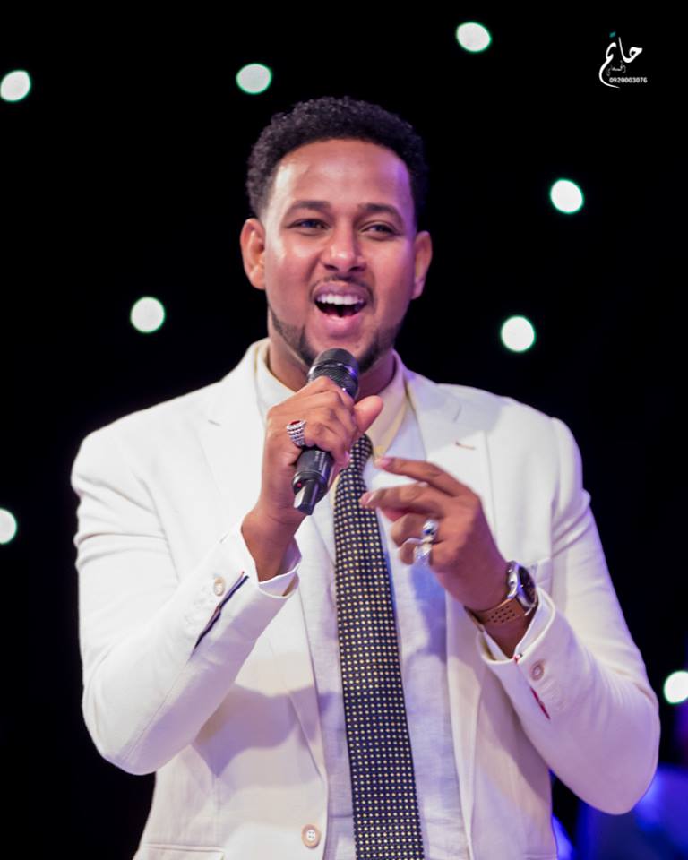 وُصِفت تجربته الغنائية بـ(الباهتة)... عصمت بكري في مرمى النيران الإسفيرية!! 1 13427793 531969500332117 7902916532753836850 n