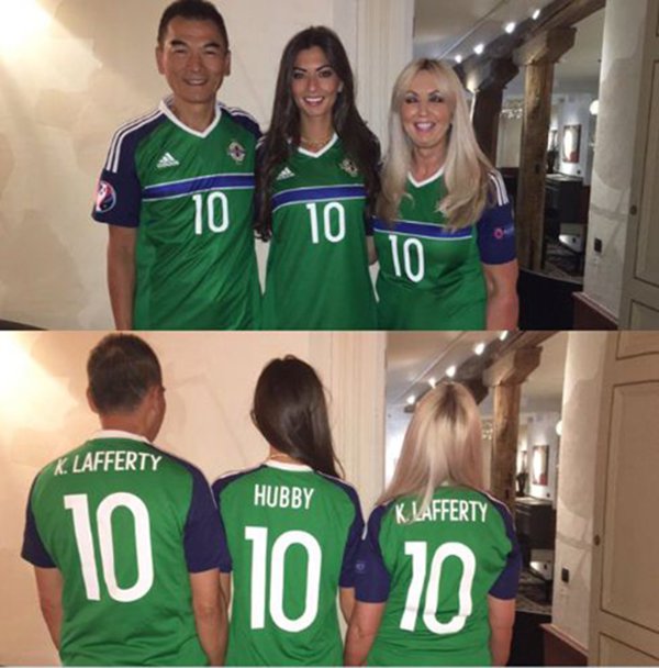 عارضة الأزياء وزوجة مهاجم فريق ايرلندا الشمالية