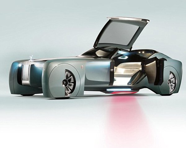 شاهد بالصور والفيديو: كيف ستكون سيارة الأثرياء رولزرويس بعد 100 عام من الآن؟ 5 3559596100000578-3644858-The_covered_wheels_give_the_car_a_distinctly_futuristic_look-a-158_1466100264452