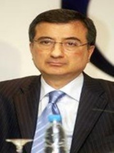 عدنان كريمة