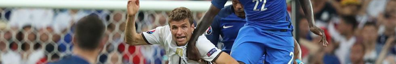 برشلونة يحسم صفقة أومتيتي الجديد 10 قلب الدفاع الفرنسي صمويل أومتيتي