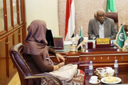 الفريق "أبو شنب" : نعم جمّلنا الطرق التي يمر بها الرئيس 1 ابو شنب