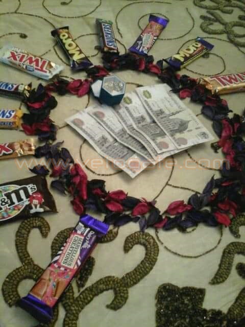 شاهد بالصور.. زوج مصري يفاجئ زوجته بعيدية غير متوقعة 2 زوج مصري يفاجئ زوجته بعيدية غير متوقعة