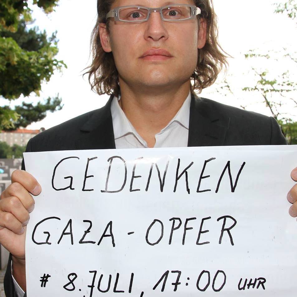 صحفي ألماني يشهر إسلامه أول أيام عيد الفطر ببرلين