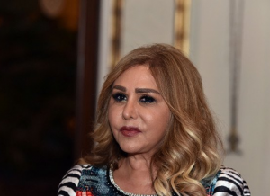 شاهد .. ماذا فعلت عمليات التجميل بالفنانة مها المصري؟ 2 ماذا فعلت عمليات التجميل بالفنانة مها المصري