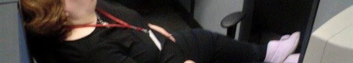 أطرف لقطات «النوم» بمحل العمل1