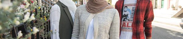 شاهد بالصور: سبب غريب وراء طرد 3 أشقاء مسلمين من طائرة بريطانية 12 سبب غريب وراء طرد 3 أشقاء مسلمين من طائرة بريطانية1