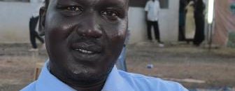 في ماذا تفكر عندما ترى صورة سلفا كير داخل البارات والحانات في جوبا؟! 10 شول لام دينق