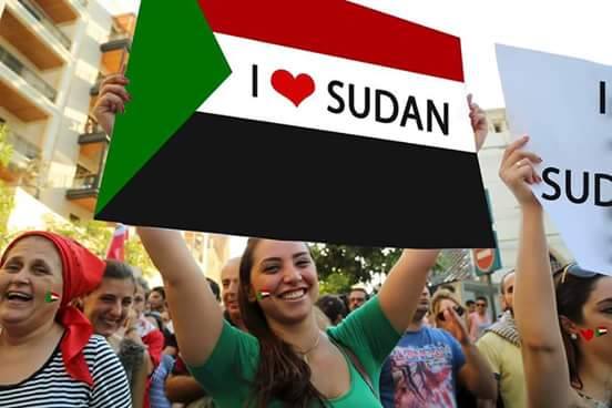 مفاجأة بالصور.. نساء لبنان يهتفن ويطالبن بالزواج من رجال السودان والعيش في الخرطوم..تعرف على التفاصيل كاملة
