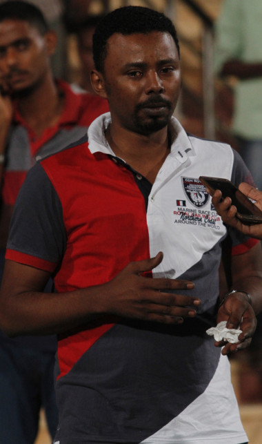في الدوري السوداني الممتاز...أصغر رئيس نادي سوداني يقيل مدرب الفريق بين الشوطين ويستنجد بلاعب الهلال لقيادة الفريق في الشوط الثاني 1 download 1