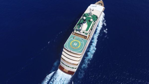 صورًا مسرّبة لليخت الجديد لسلطان عُمان