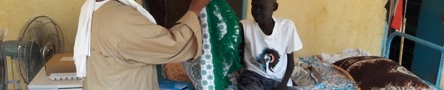 تعرف كيف قابلت عائلة شول منوت احسان المتبرعين للفنان الجنوبي.. كلام قبيح جدا 10 شول منوت