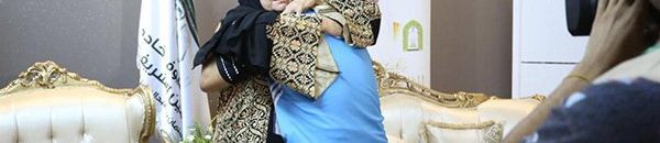 لحظة لقاء أم فلسطينية وابنها بالحج بعد فراق 5 سنوات